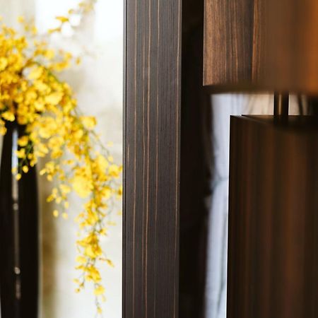 The Harbour - Luxury Living Bed & Breakfast Трани Екстериор снимка