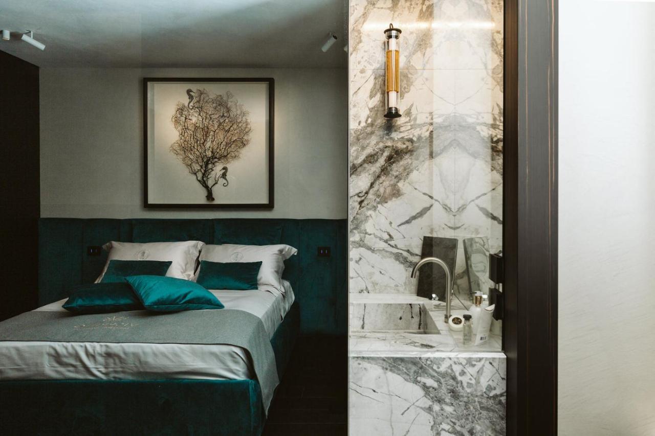 The Harbour - Luxury Living Bed & Breakfast Трани Екстериор снимка