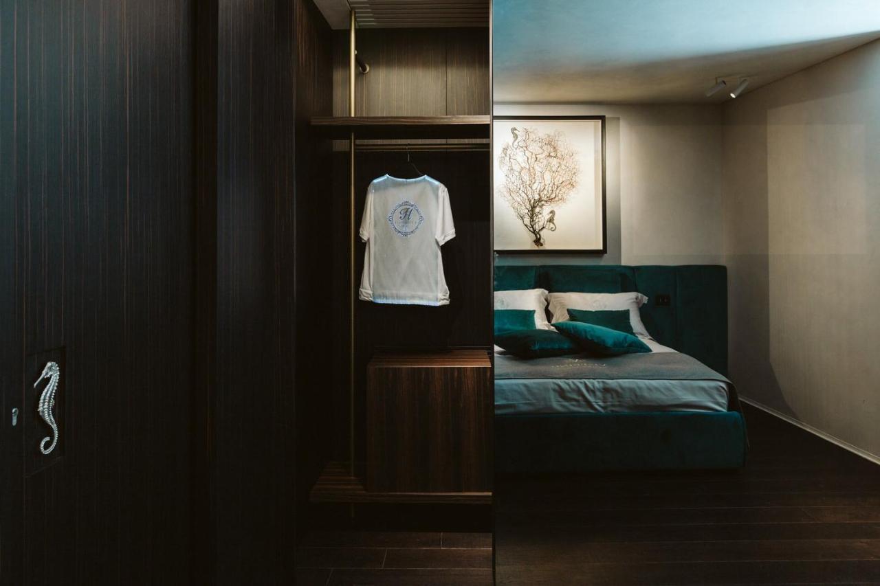 The Harbour - Luxury Living Bed & Breakfast Трани Екстериор снимка