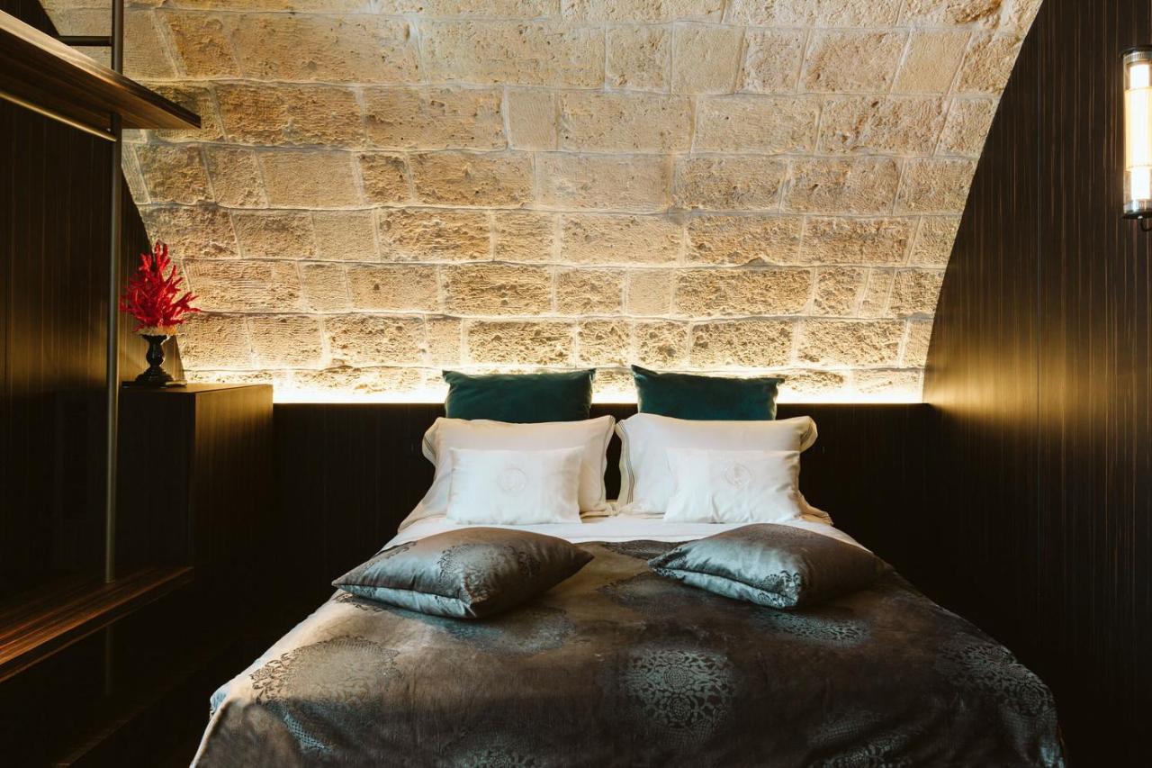 The Harbour - Luxury Living Bed & Breakfast Трани Екстериор снимка